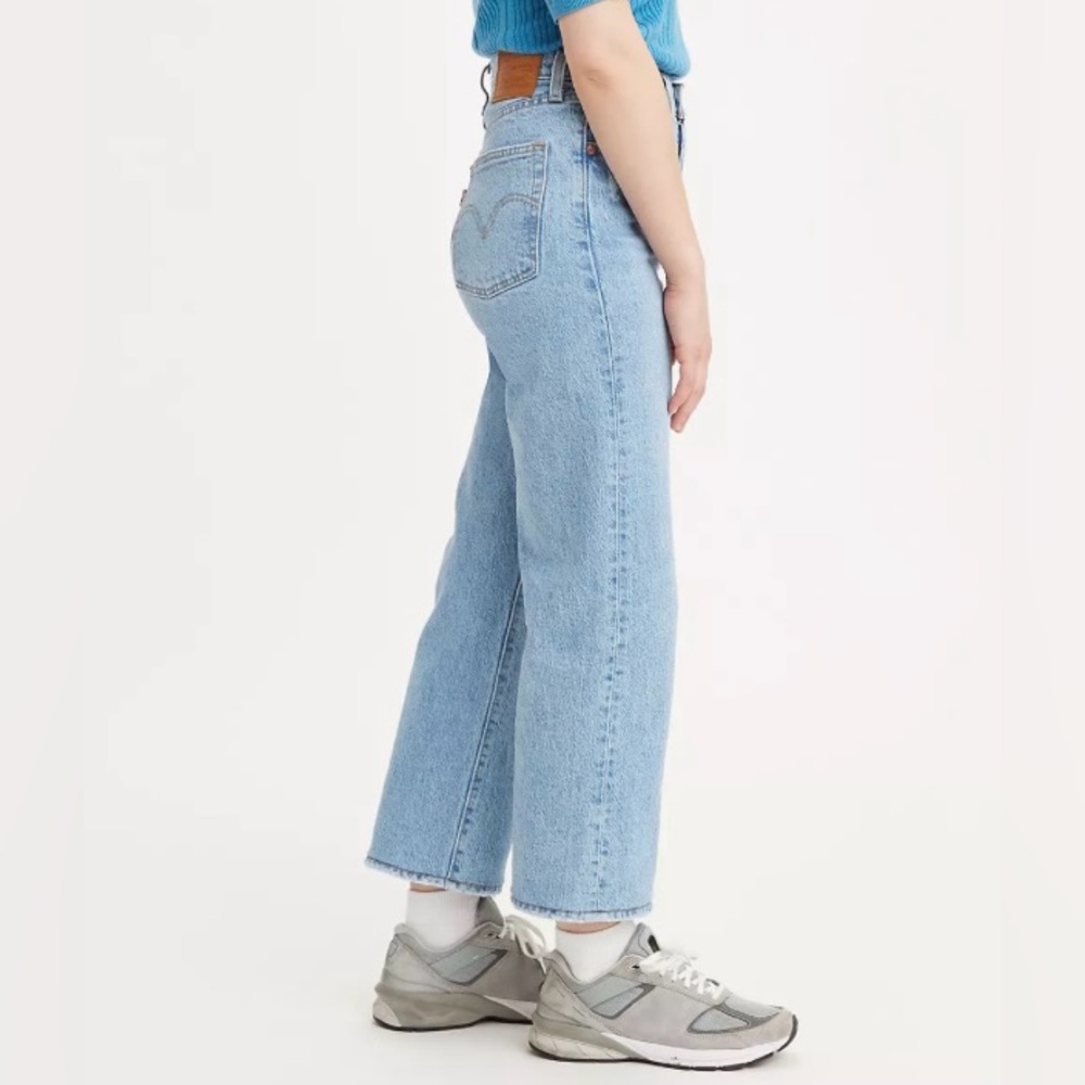 Levi’s ribcage straight ankle womens jeans in 27 length